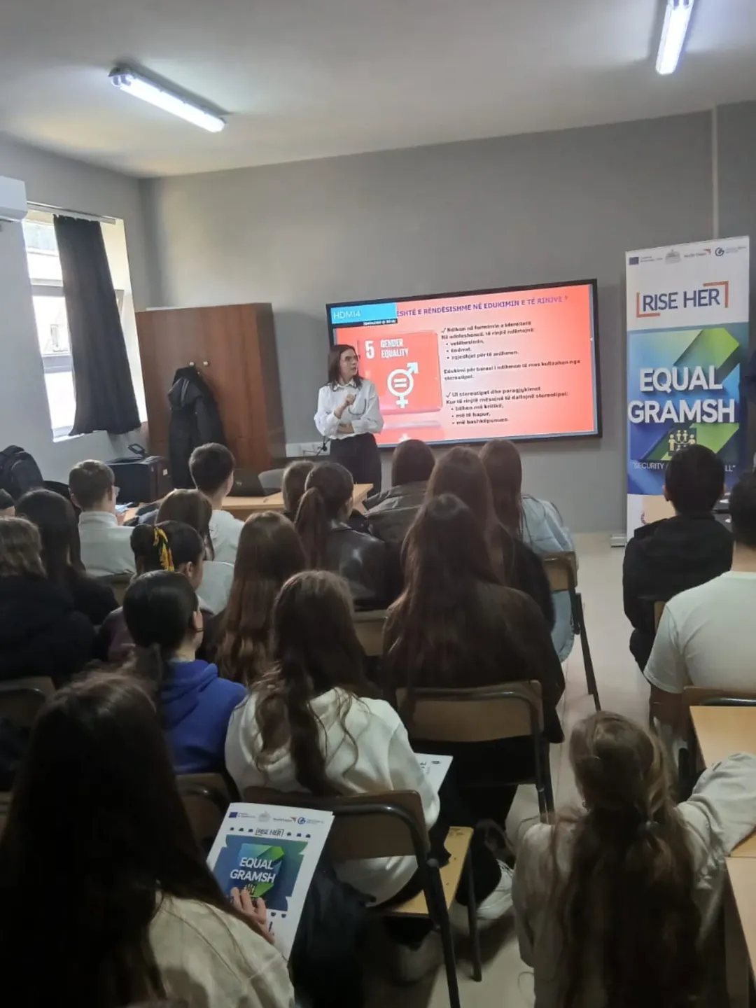 Sesion Ndërgjegjësues me Të rinjtë e Gramshit